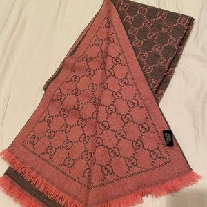 Gucci wool scarf